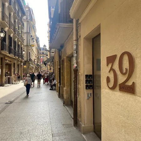 32 De Agosto