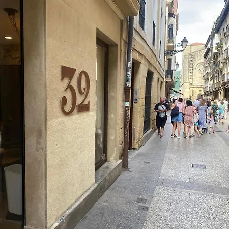 32 De Agosto Πανσιόν